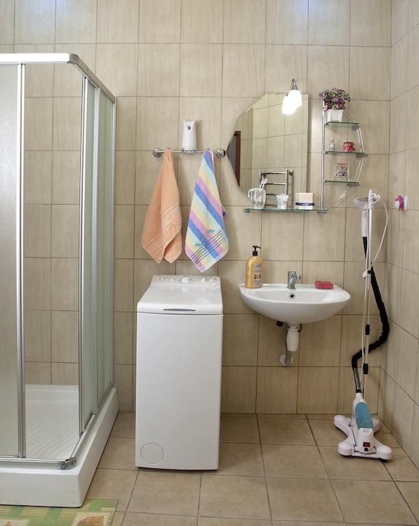 Niko Hostel Lviv Rom bilde